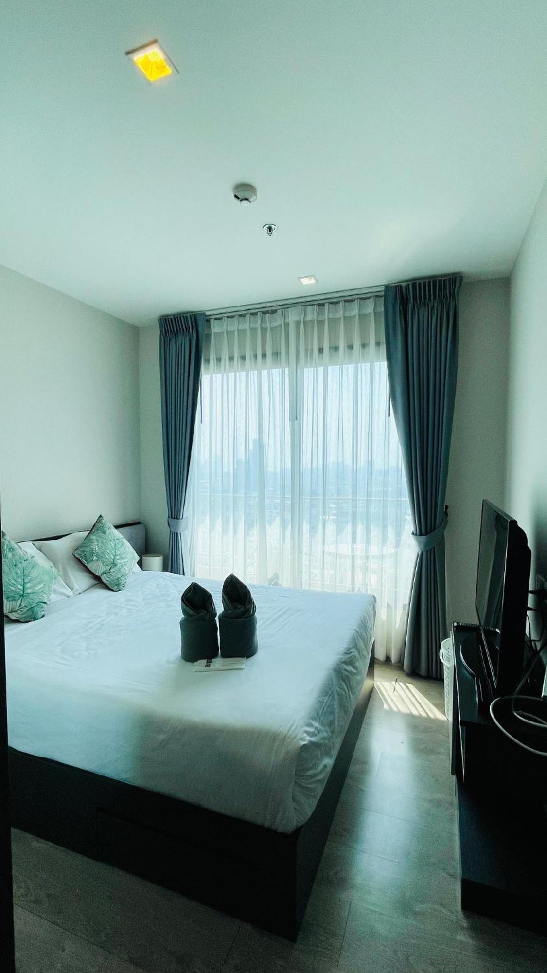 The Base 1 Bed 1 Bath Appartement *