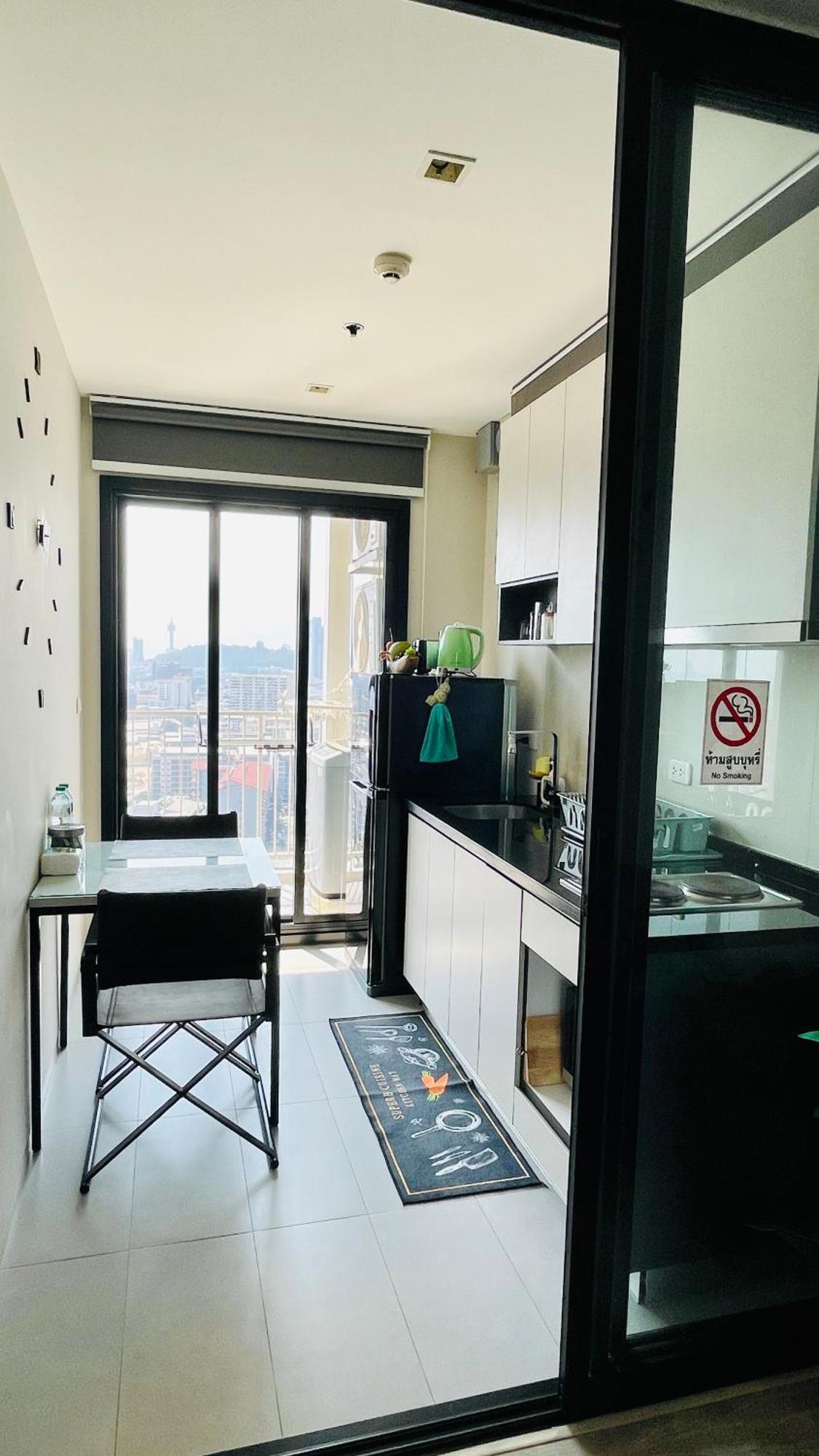 The Base 1 Bed 1 Bath Appartement *